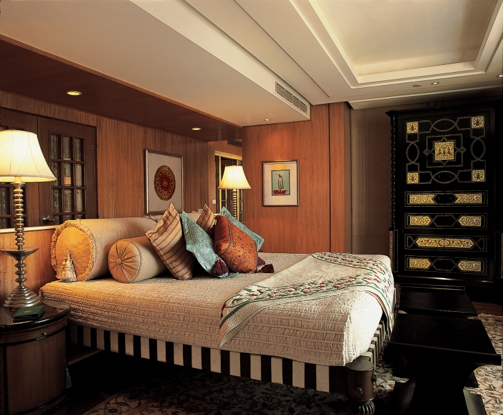 The-Oberoi-Amarvilas-Agra-Kohinoor-Suite-Bedroom