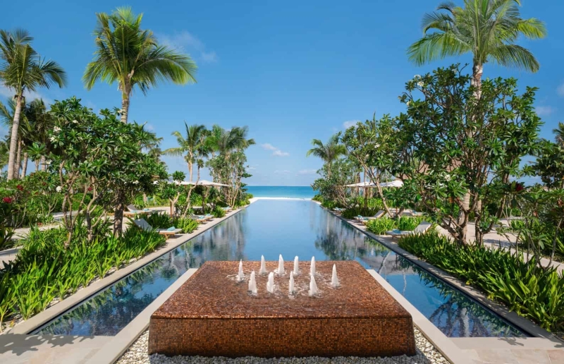 Waldorf-Astoria-Maldives-Ithaafushi-Mirror-Pool